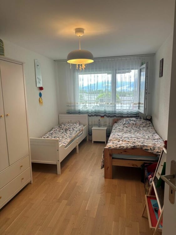 Grosszügige 3.5-Zimmer-Wohnung an ruhiger Lage 8
