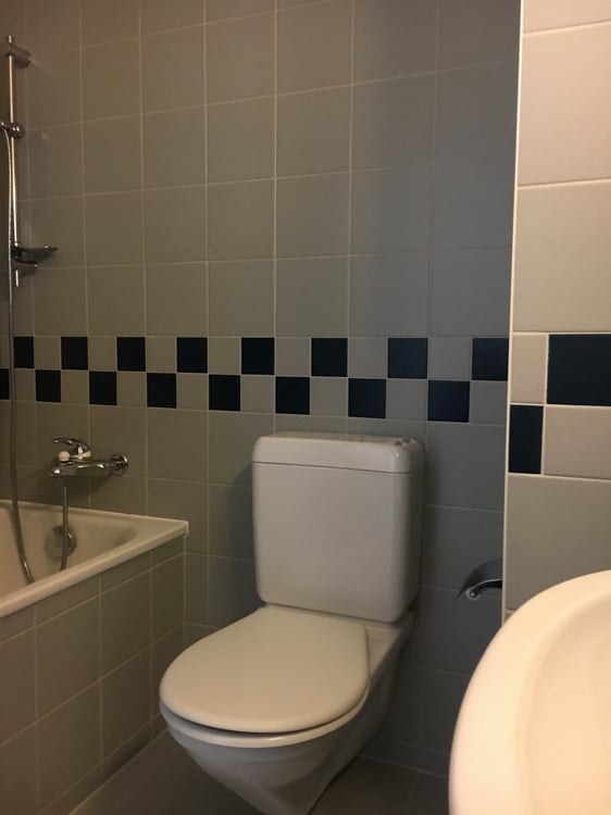 02501 - Appart. 1½ PCES - RUE LOCARNO 2 - FRIBOURG 7