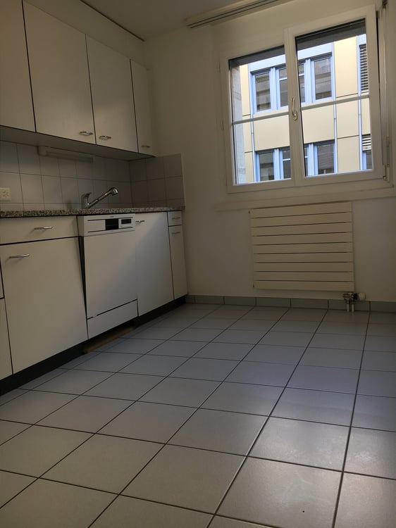 02501 - Appart. 1½ PCES - RUE LOCARNO 2 - FRIBOURG 5