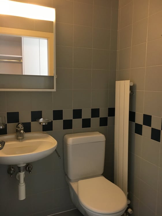 02501 - Appart. 1½ PCES - RUE LOCARNO 2 - FRIBOURG 8