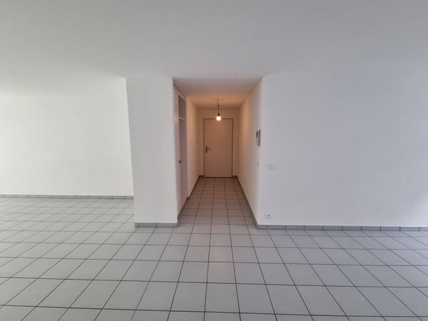 02501 - Appart. 1½ PCES - RUE LOCARNO 2 - FRIBOURG 7