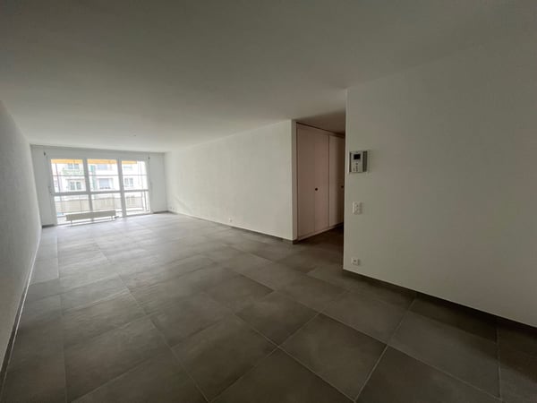 02522 - Appart. 4½ PCES - RUE LOCARNO 4 - FRIBOURG 9