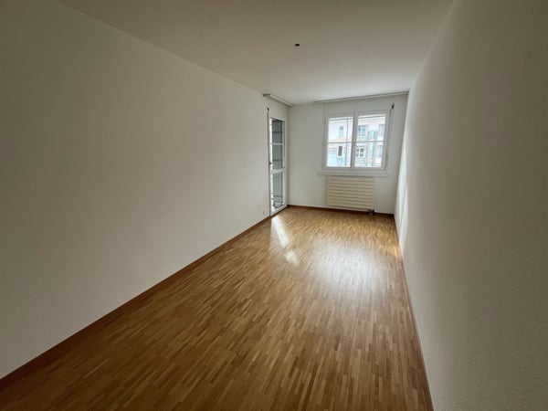 02522 - Appart. 4½ PCES - RUE LOCARNO 4 - FRIBOURG 5
