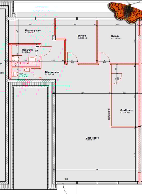 SURFACE DE 220 M² IDEALE POUR UN BUREAU CLASSE ! 8