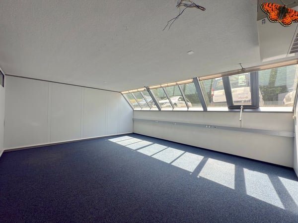 Surface administrative proche du centre-ville 2