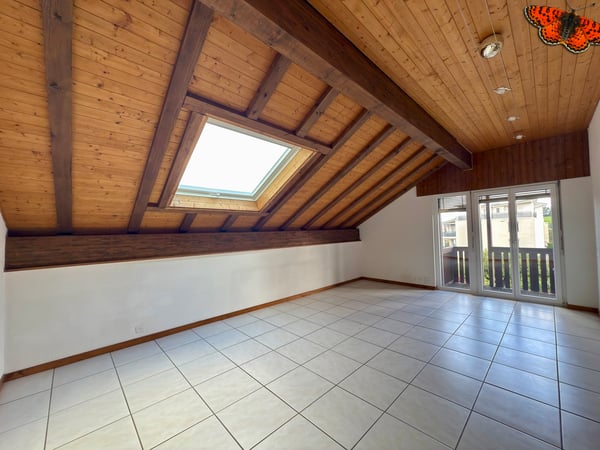 BIEN ATYPIQUE - 1 ½ PIECES A CHÂTEL-ST-DENIS ! 6