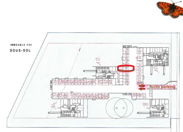 Cormanon - Place de parc intérieure 3