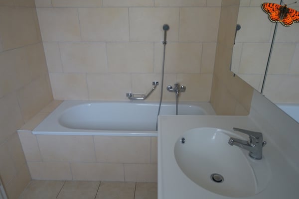 CHARMANT 1 ½ PIECES - Avec grand balcon et à deux pas de l'école ! 5