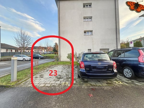 PLACE DE PARC EXTERIEURE- Proche Gare 2