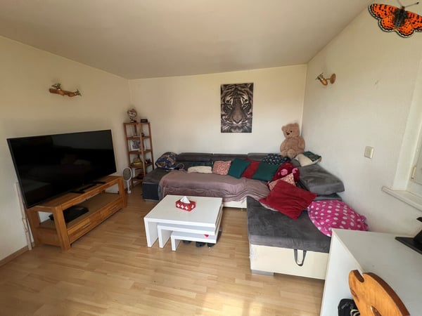 CHARMANT 2 ½ PIECES DANS MAISON FAMILIALE VUADENS 5