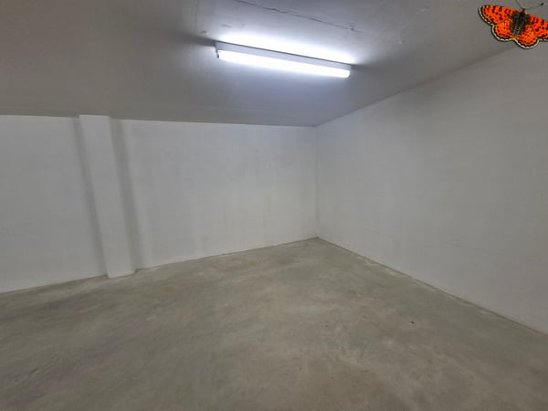 GRAND DEPÔT DE 52 M² A LOUER - SIVIRIEZ 5