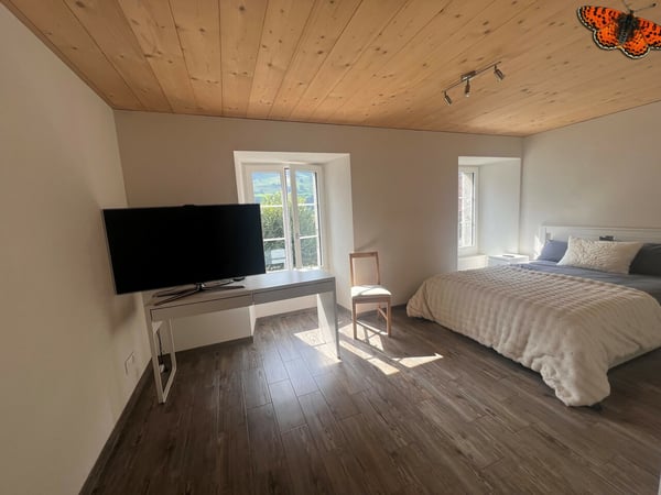 GRAND APPARTEMENT DE 2 ½ PIECES DANS MAISON VILLAGEOISE 5