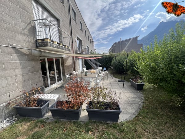 GRAND 4½ PIECES DE 150 M² - Terrasse plain-pied 2