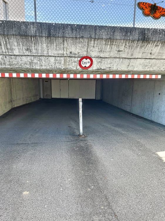 BELFAUX - Place de parc voiture intérieure 3