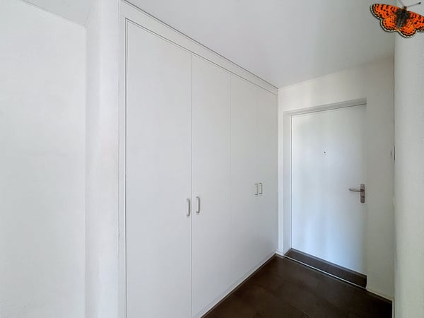 À VENDRE À BULLE - SUPERBES LOCAUX COMMERCIAUX À LA PÂLA ! 10