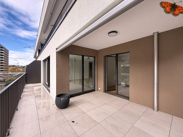 3½ PIÈCES - Récent avec un balcon ! 3