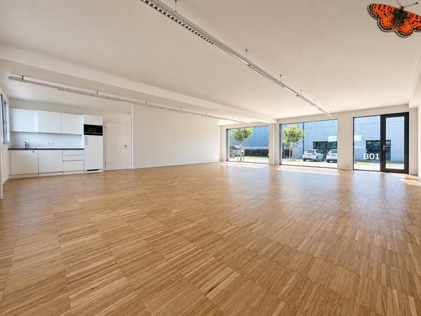 125 m² de bureaux modernes - à vous de choisir votre étage ! 2
