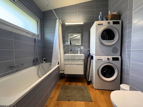 Appartement lumineux - Troinex 10