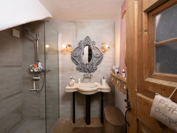 Villa atypique - Genolier 11