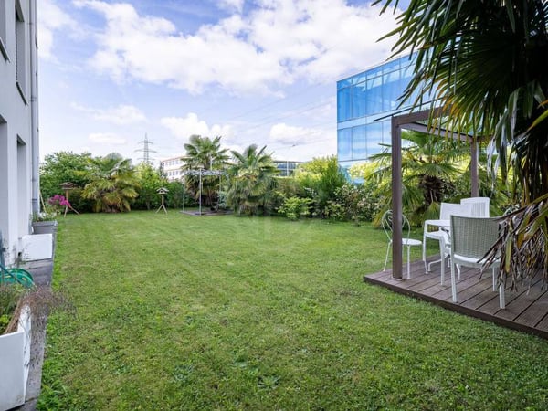 Local commercial d'exception avec jardin privatif 8