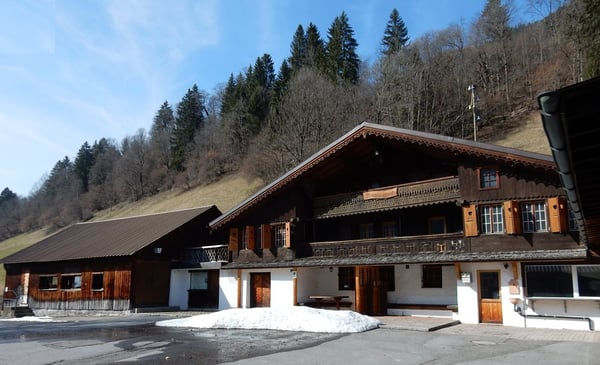 Charmante auberge café-restaurant & logements 2