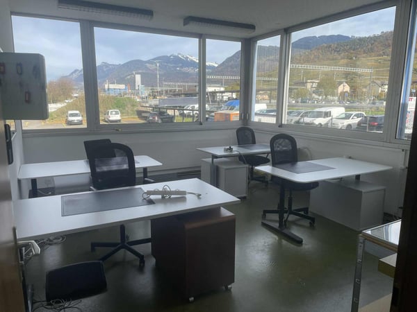 Espace industriel composé de surfaces de 14 m2 à 106 m2 à Bex - Idéal pour activités commerciales 6