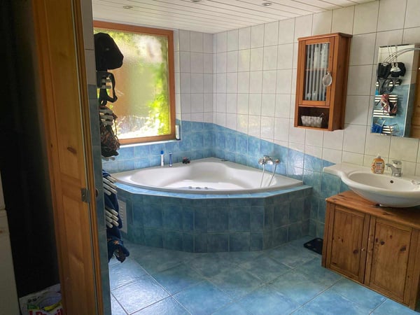 Immeuble locatif avec maison indépendante, bureaux et garages-boxes 6