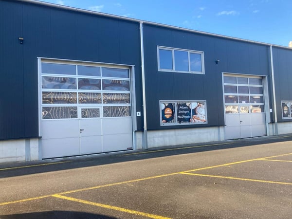 A louer à la zone industrielle de Bex, halle artisanale de 360 m2 au sol. 1