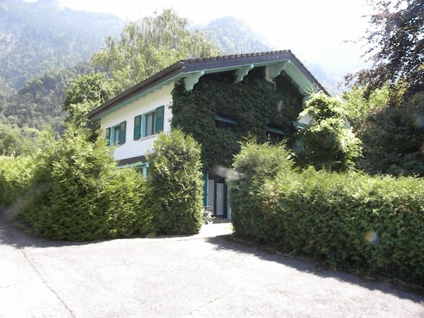 Charmante maison individuelle de 6.5 pièces à Bex 3