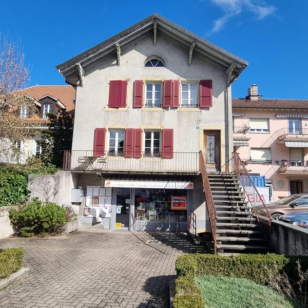 Centre-ville de Cossonay Immeuble de 3 appartements+commerce 1