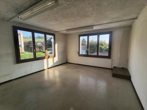 Local commercial au rez 6