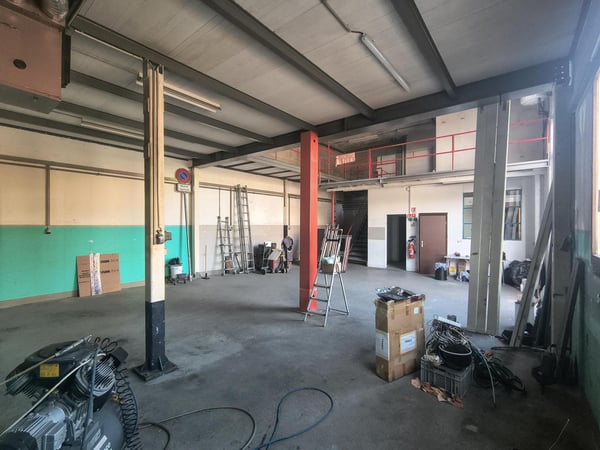 Local commercial au rez 3