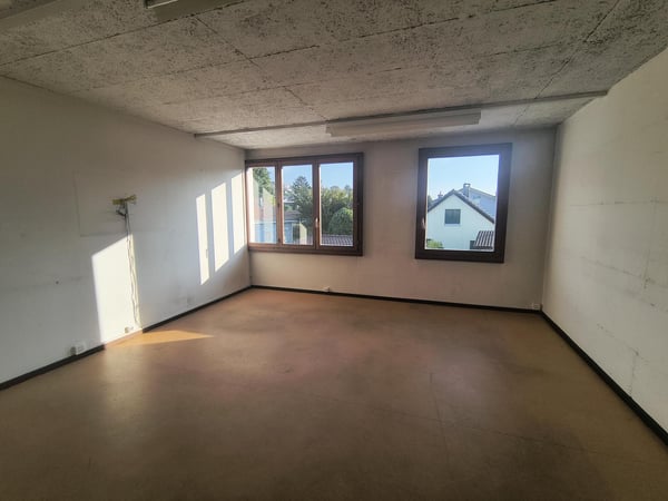 Local commercial au rez 7