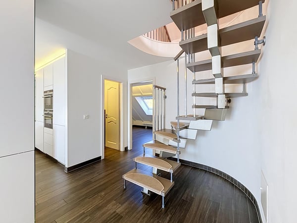 Appartement de 4½ pièces en duplex dans les combles 12