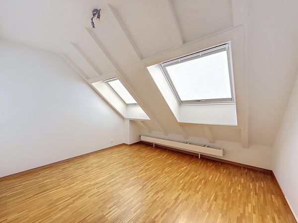 Appartement de 4½ pièces en duplex dans les combles 13