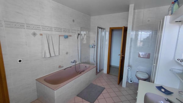 Chambre meublée N 3 7