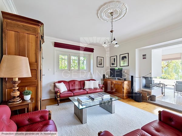 Situation premium : Villa avec vue lac, piscine naturelle et vaste jardin intimiste 12