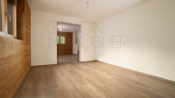 Élégant duplex alpin, 140 m² habitables + garage, proche Barboleuse 12