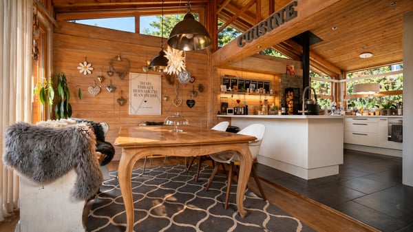 Rareté à Gryon - chalet rénové, vue Dents du Midi et grand jardin 13