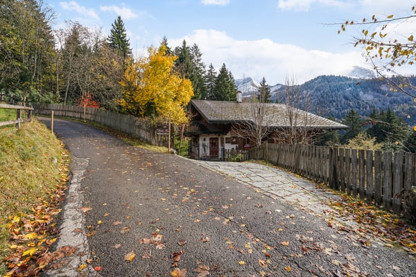 Chalet Rose : Tranquillité et Nature à La Barboleuse 1