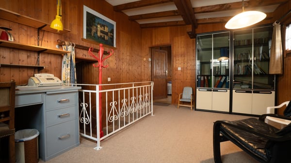 Chalet familial typique à Gryon avec jardin et dépendances 10