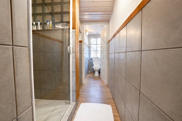 Appartement sous les toits à Gryon avec balcon et vue alpine 5