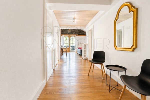 Appartement sous les toits à Gryon avec balcon et vue alpine 4