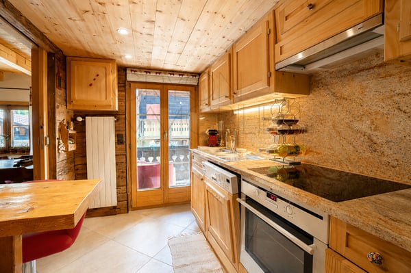 Chalet à Gryon - 110 m² entièrement rénové au coeur du village 8
