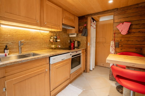 Chalet à Gryon - 110 m² entièrement rénové au coeur du village 10
