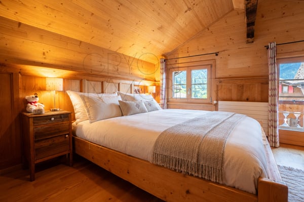 Chalet à Gryon - 110 m² entièrement rénové au coeur du village 13