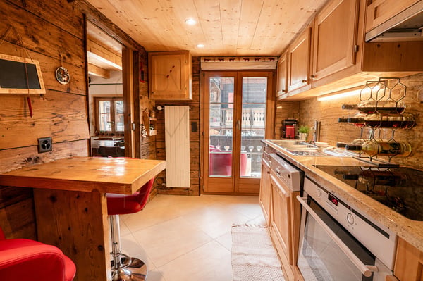 Chalet à Gryon - 110 m² entièrement rénové au coeur du village 9