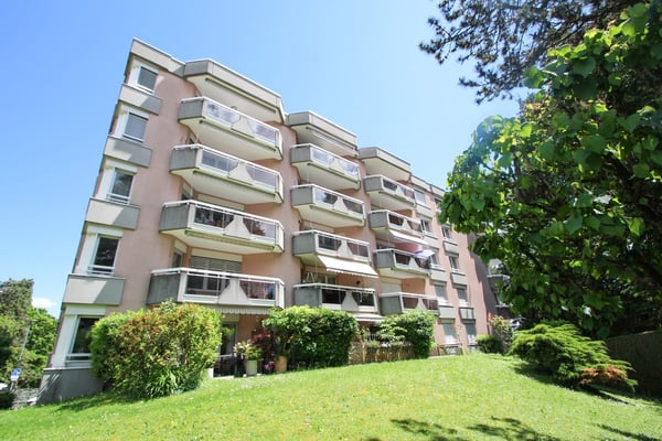 Appartement 4.5 pièces, situé au 1er étage avec balcon 2