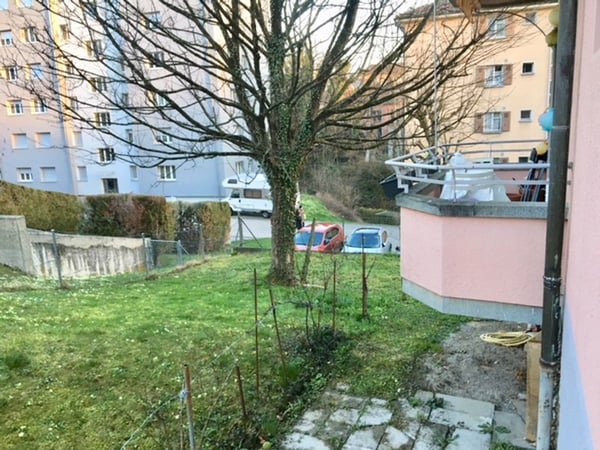Appartement de 2.5 pièces au rez 5