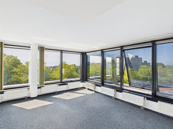 Magnifique bureau de 249 m2 sis dans un immeuble bénéficiant d'un emplacement stratégique 2